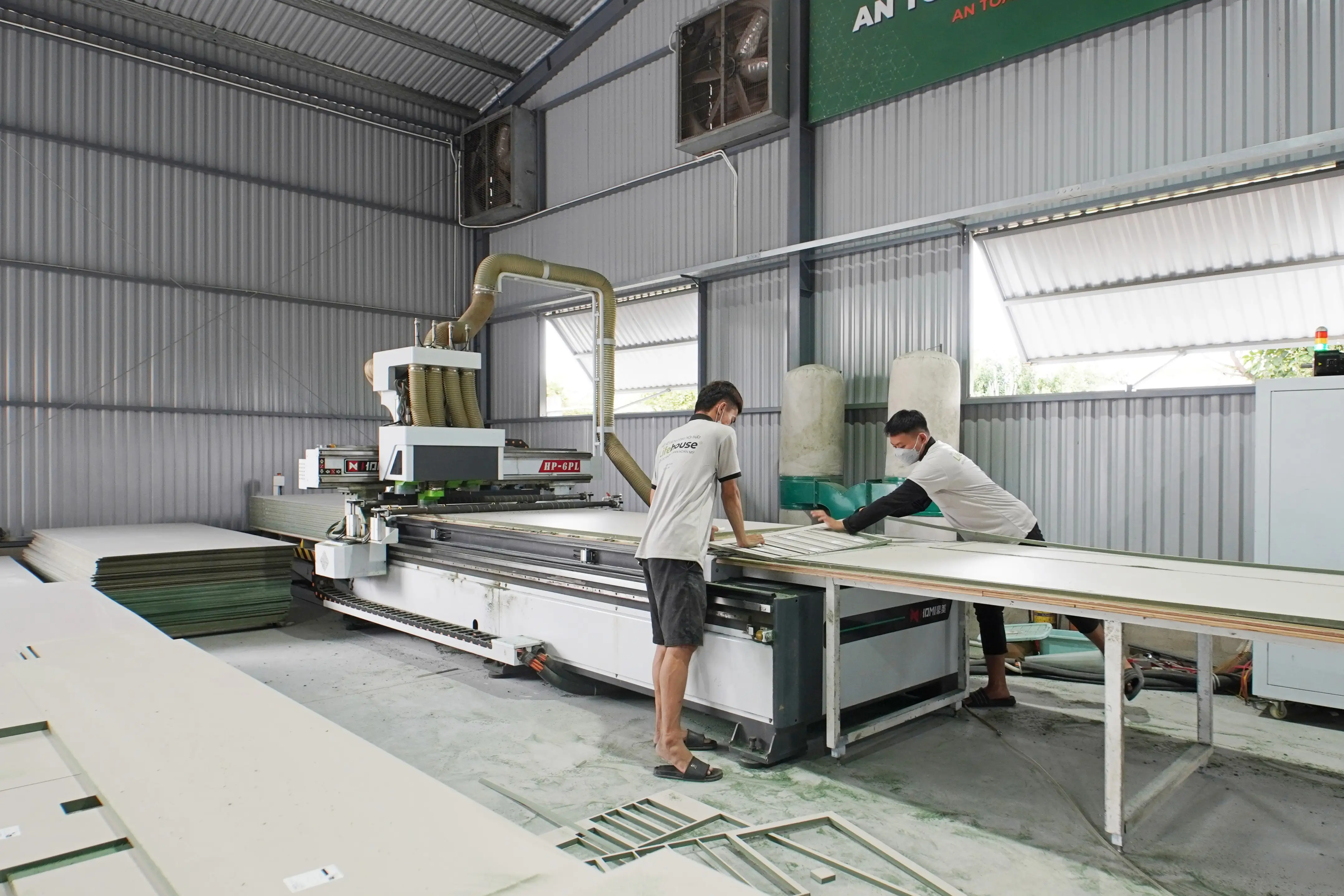 Máy CNC trung tâm